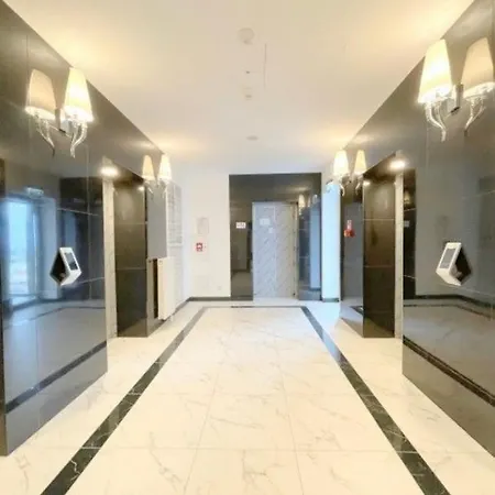 Hanza Tower Exclusive Pool & Sauna & Jacuzzi Appartement